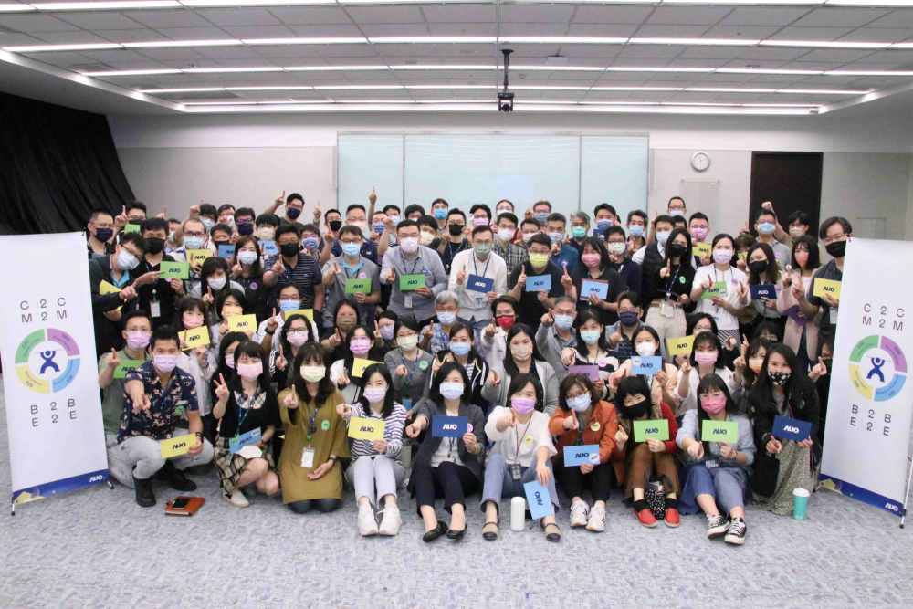 友達提供全球及集團輪調機會，支持同仁持續進修學習，致力為專業人才打造友善多元的職場環境