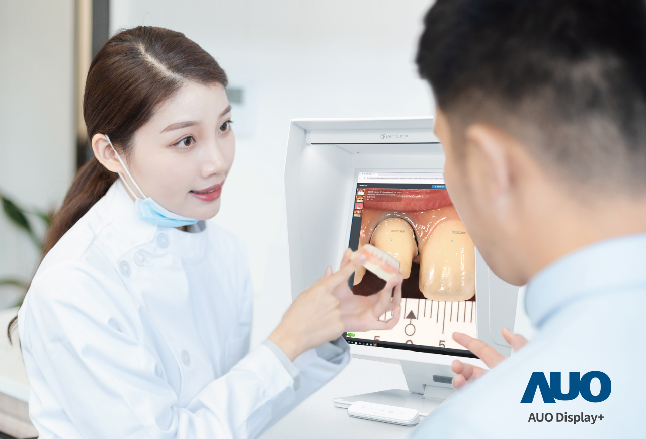 達擎積極投入牙科領域，瞄準牙技所數位轉型趨勢，與成軍滿周年的子公司原色口腔數位，展現智慧牙技整合方案的落地成果，加速推動牙科與假牙製作流程數位化